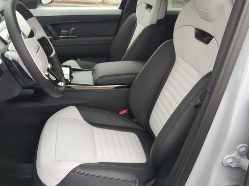 New 2026 Land Rover Range Rover Sport SV AWD/4WD image 16