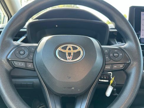 Used 2024 Toyota Corolla LE FWD image 22