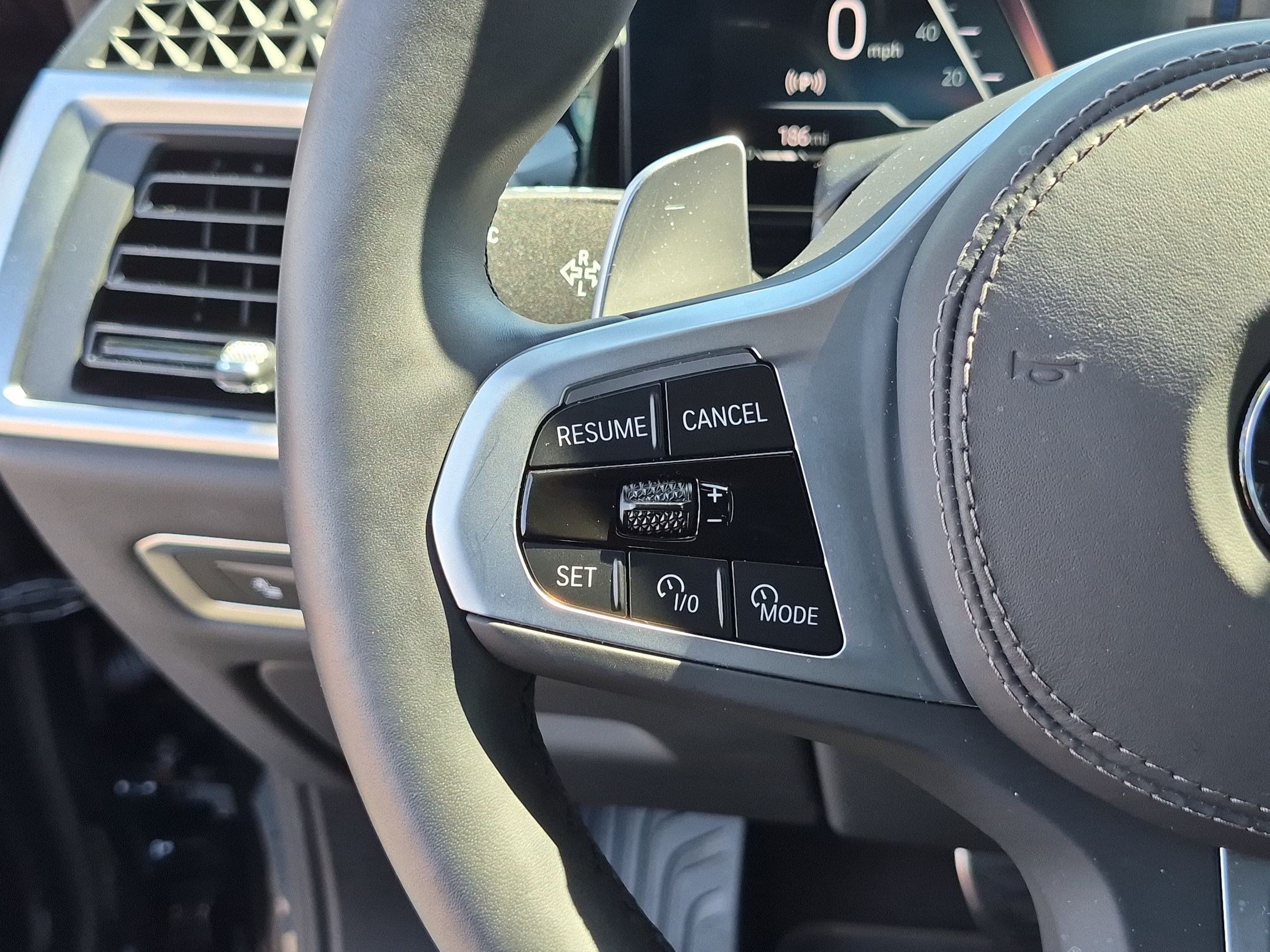 Used 2026 BMW X7 xDrive40i w/ Executive Package AWD/4WD image 19