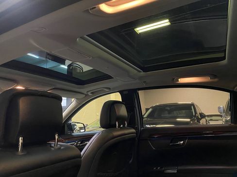 Used 2010 Mercedes-Benz S 550 4MATIC image 21