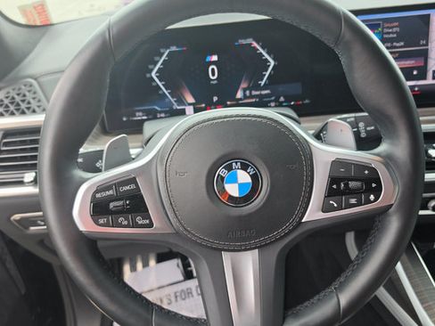 Used 2024 BMW X7 xDrive40i w/ M Sport Package AWD/4WD image 7