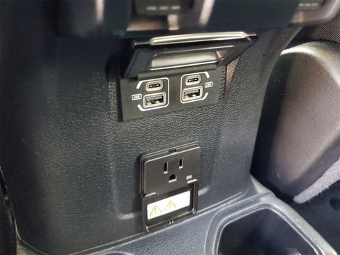 Used 2022 Jeep Wrangler Unlimited Sahara w/ Cold Weather Group image 11