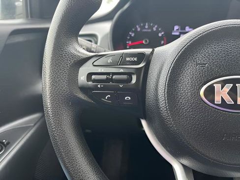 Used 2021 Kia Rio LX FWD image 18