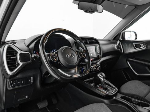 Used 2020 Kia Soul GT-Line image 12