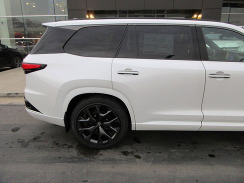 New 2026 Lexus TX 500h AWD image 11