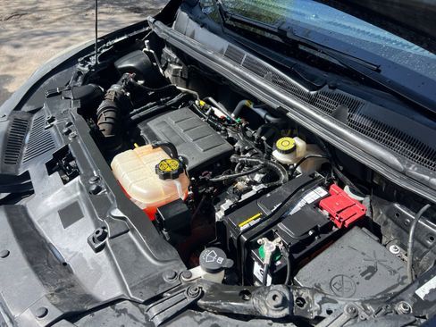 Used 2021 Chevrolet Trax LS FWD image 33