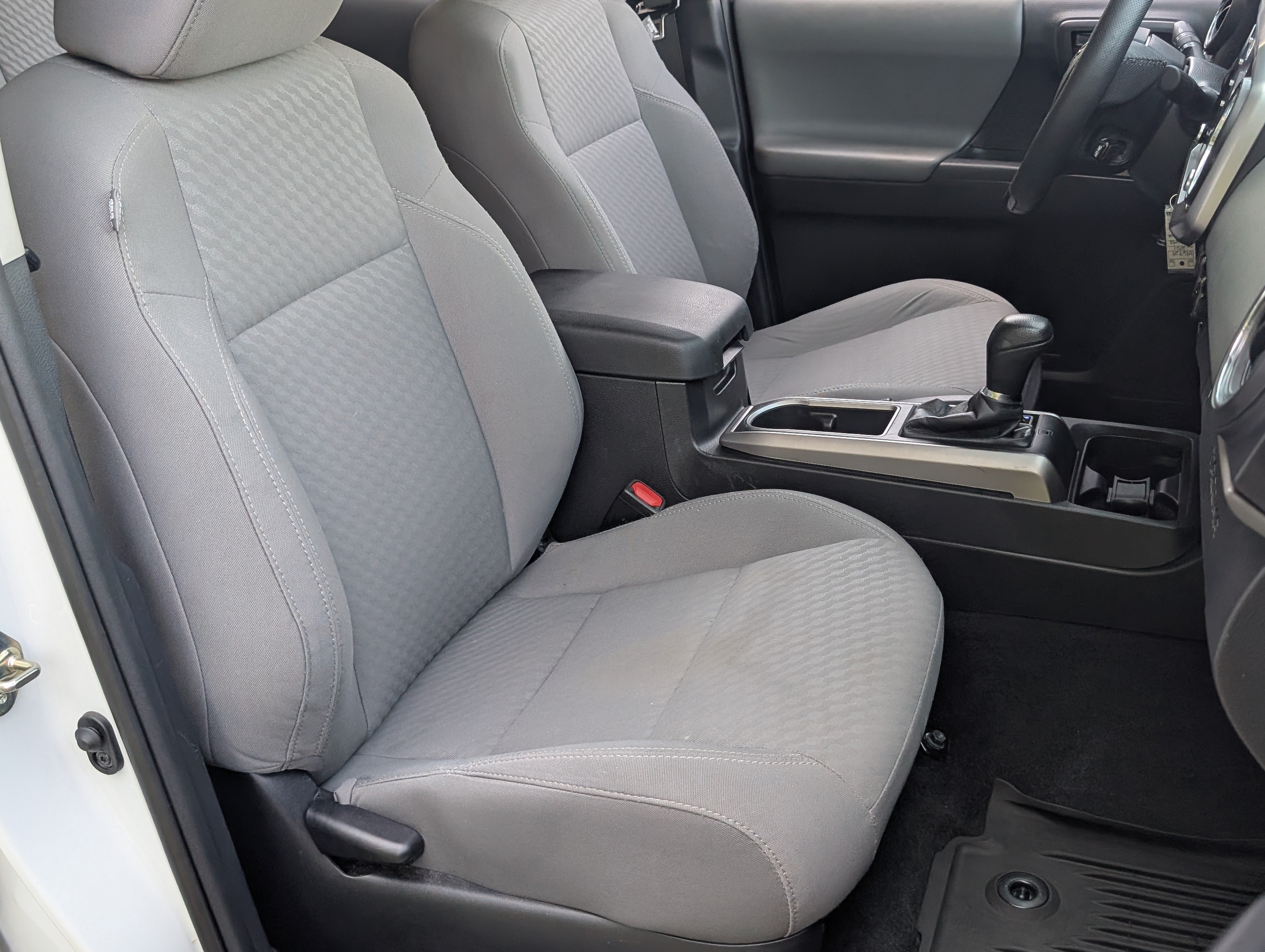 Used 2021 Toyota Tacoma SR5 RWD image 20