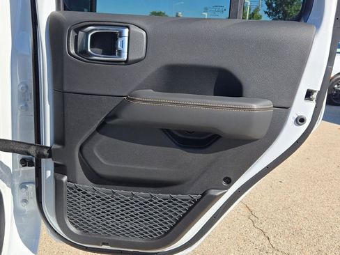 Used 2024 Jeep Wrangler Sahara w/ Safety Group image 12