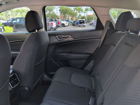 Used 2023 Kia Sportage LX FWD image 14