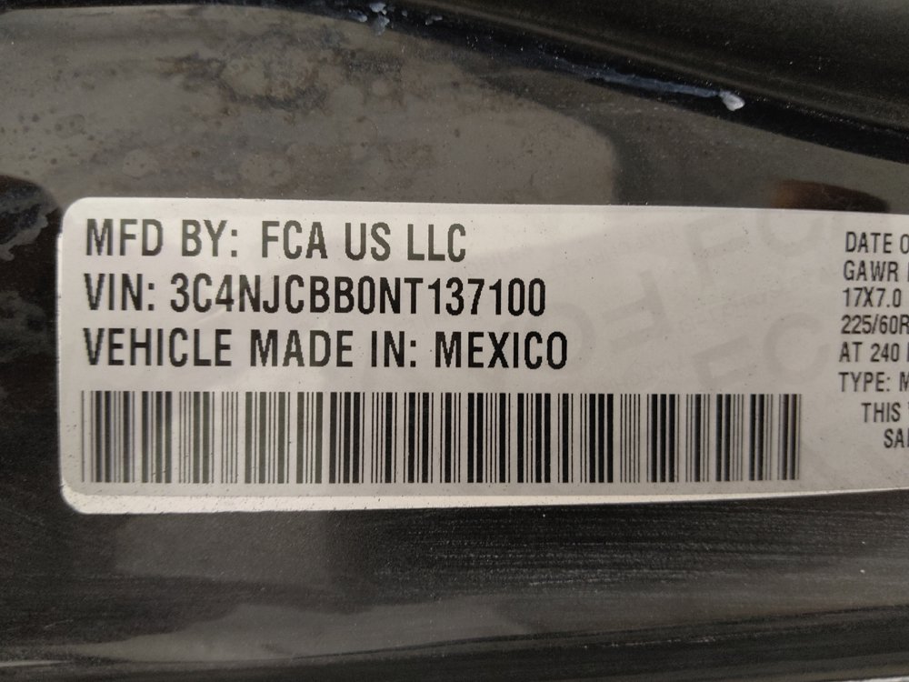 Used 2022 Jeep Compass Latitude FWD image 33