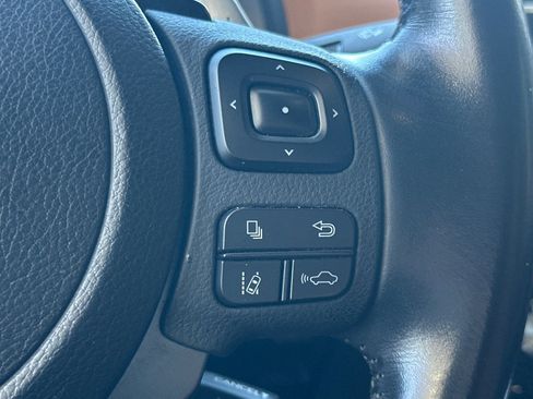 Used 2021 Lexus IS 300 RWD image 29