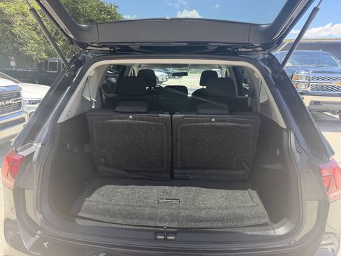 Used 2021 Volkswagen Tiguan S FWD image 8