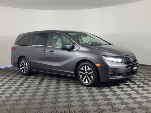 New 2026 Honda Odyssey EX-L image 2