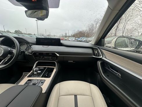 Certified 2025 MAZDA CX-90 3.3 Turbo w/ Preferred Package image 29