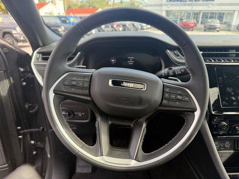 Certified 2024 Jeep Grand Cherokee L Laredo image 13