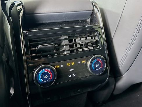 New 2026 Land Rover Range Rover Sport SV image 27