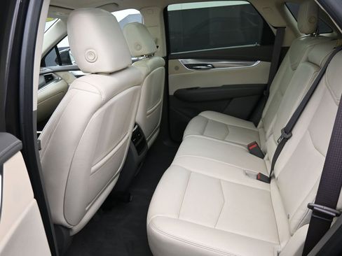 Used 2018 Cadillac XT5 Luxury w/ Driver Awareness Package image 25