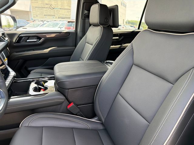 New 2026 GMC Yukon XL Elevation w/ Elevation Premium Package AWD/4WD image 17