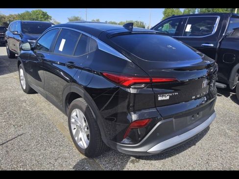 Used 2025 Buick Envista Preferred w/ Advanced Safety Package image 4