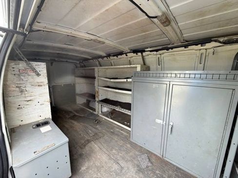Used 2013 Chevrolet Express 3500 Extended RWD image 13