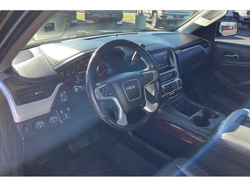 Used 2018 GMC Yukon XL SLT w/ Open Road Package image 15