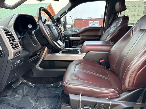 Used 2017 Ford F250 Platinum w/ Platinum Ultimate Package image 25