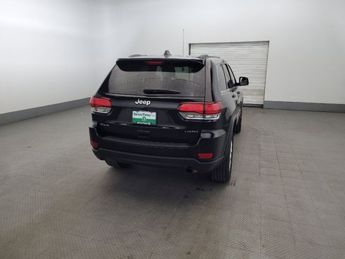 Used 2021 Jeep Grand Cherokee Laredo AWD/4WD image 7