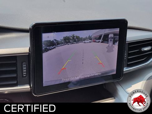 Certified 2022 Ford Explorer XLT w/ Equipment Group 202A RWD image 27