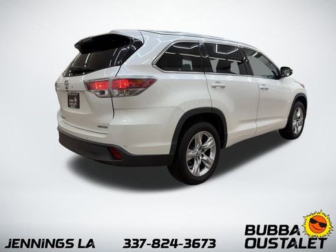 Used 2014 Toyota Highlander Limited w/ Driver Technology Package image 5