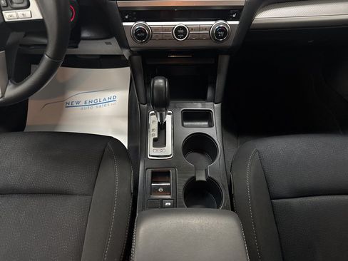 Used 2017 Subaru Legacy 2.5i Premium AWD/4WD image 10