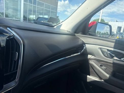 Used 2018 Chevrolet Traverse LT AWD/4WD image 25