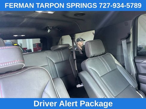 Used 2023 Chevrolet Suburban RST w/ Luxury Package AWD/4WD image 8