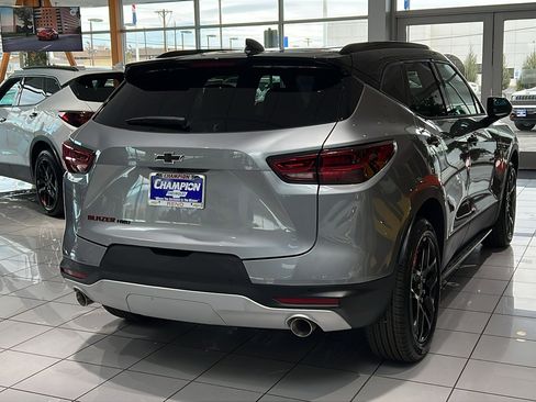 New 2025 Chevrolet Blazer LT w/ Redline Edition image 4
