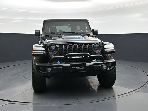 Used 2023 Jeep Wrangler Unlimited Rubicon 4xe AWD/4WD image 55