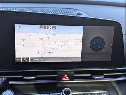 Used 2021 Hyundai Elantra Limited image 8