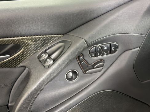 Used 2009 Mercedes-Benz SL 63 AMG image 15