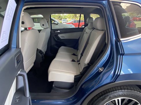Used 2019 Volkswagen Tiguan SEL AWD/4WD image 39