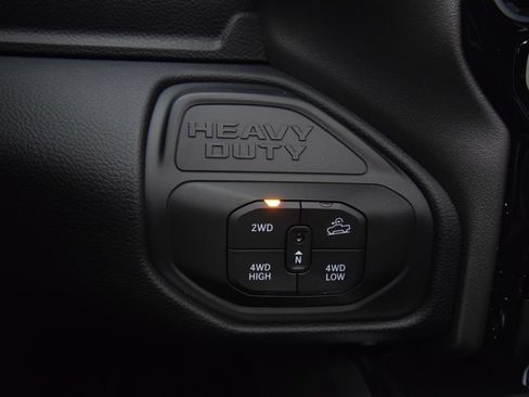 New 2026 RAM 2500 Laramie w/ Sport Appearance Package AWD/4WD image 30