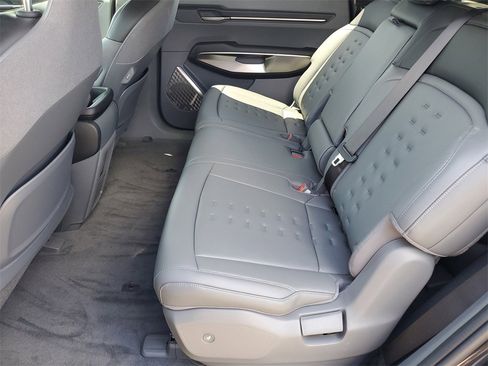 New 2026 Kia EV9 Wind image 22