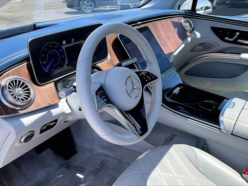 Used 2023 Mercedes-Benz EQS 450+ 4MATIC Sedan image 10
