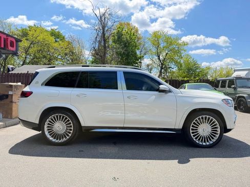 Used 2023 Mercedes-Benz Maybach GLS 600 4MATIC image 5