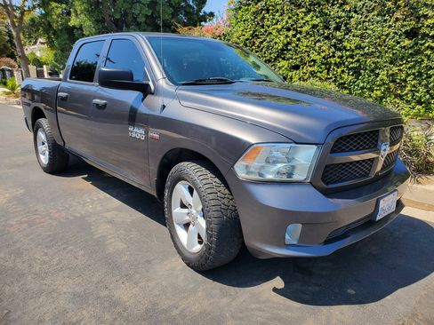 Used 2014 RAM 1500 Express image 2