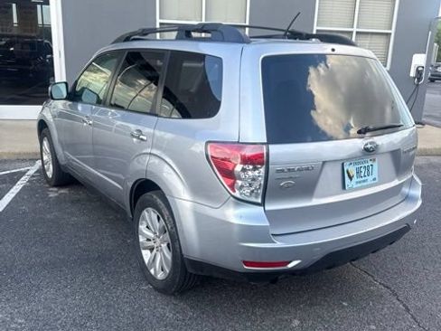 Used 2012 Subaru Forester 2.5X Premium w/ All-Weather Pkg AWD/4WD image 8