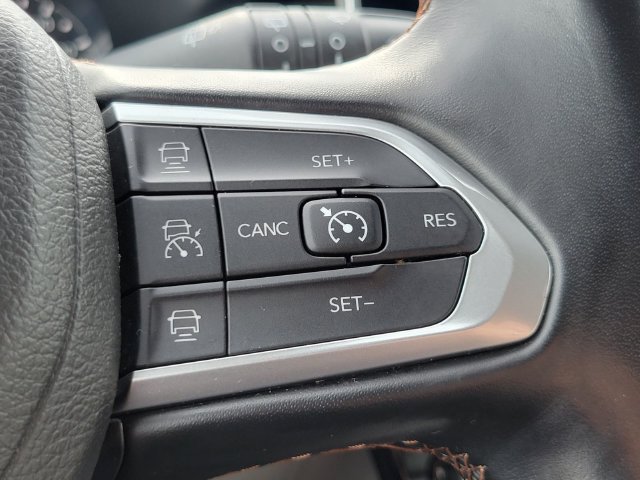 Used 2022 Jeep Compass Limited AWD/4WD image 17