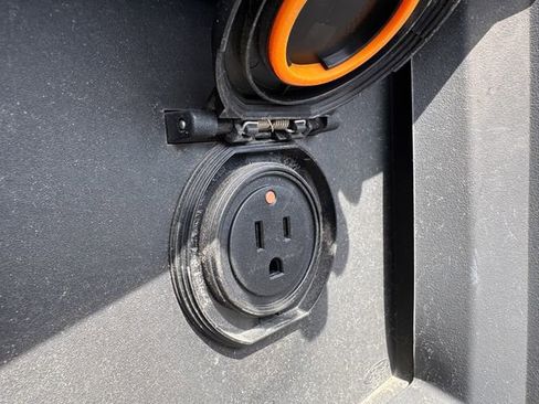 Used 2021 Ford F150 XLT w/ Equipment Group 302A High image 10