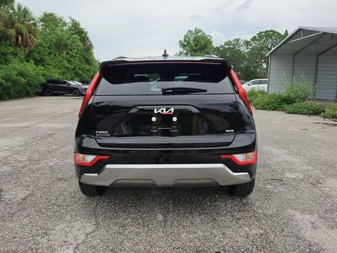 New 2026 Kia Niro FWD image 7