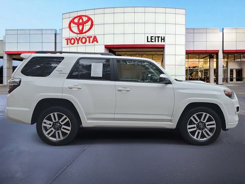 Used 2022 Toyota 4Runner TRD Sport image 4