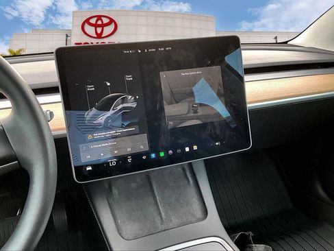 Used 2021 Tesla Model 3 Long Range image 6