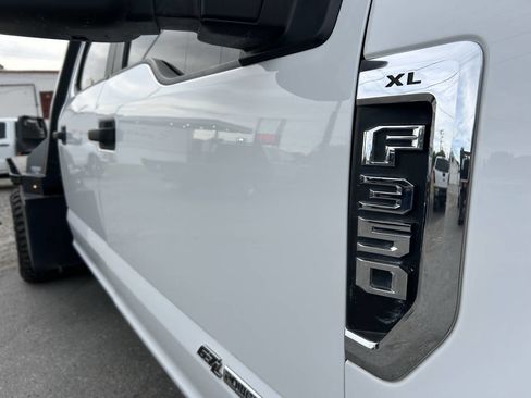 Used 2019 Ford F350 XL w/ Power Equipment Group AWD/4WD image 13