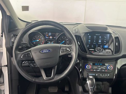 Used 2019 Ford Escape Titanium AWD/4WD image 15